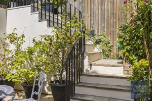 Photo 13- click for photo gallery